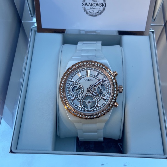 New GUESS Rose Gold-Tone and White Ceramic Multifunction Watch - Picture 6 of 9